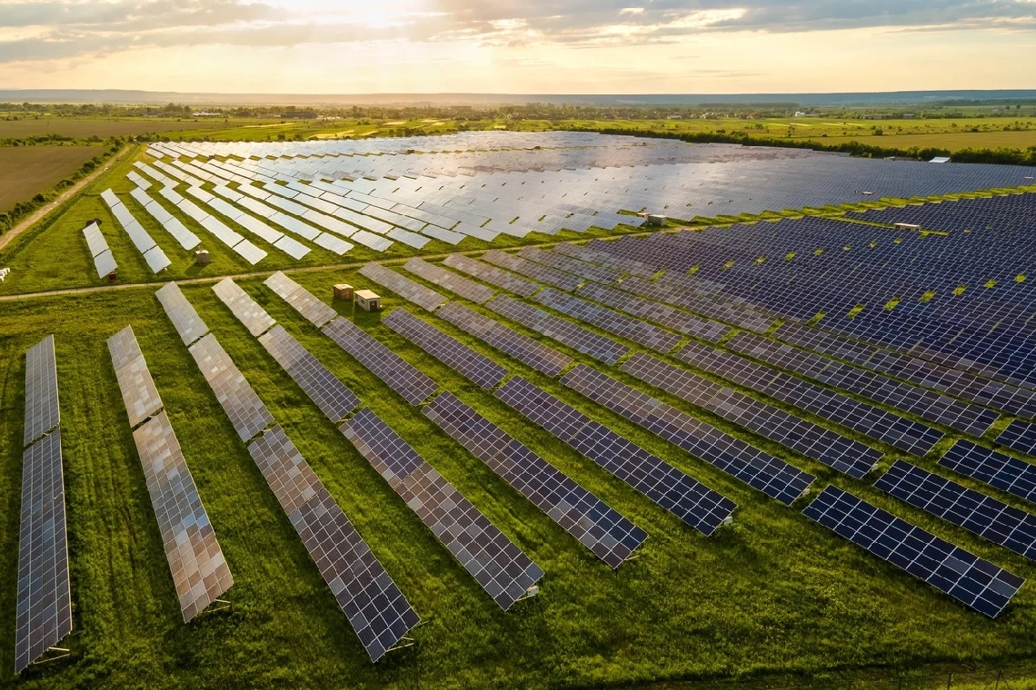 Il Governo Italiano Blocca gli Espropri per l'Installazione di Pannelli Solari nei Terreni Agricoli