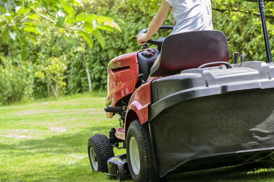 Come Mantenere il Prato e il Giardino Perfetto